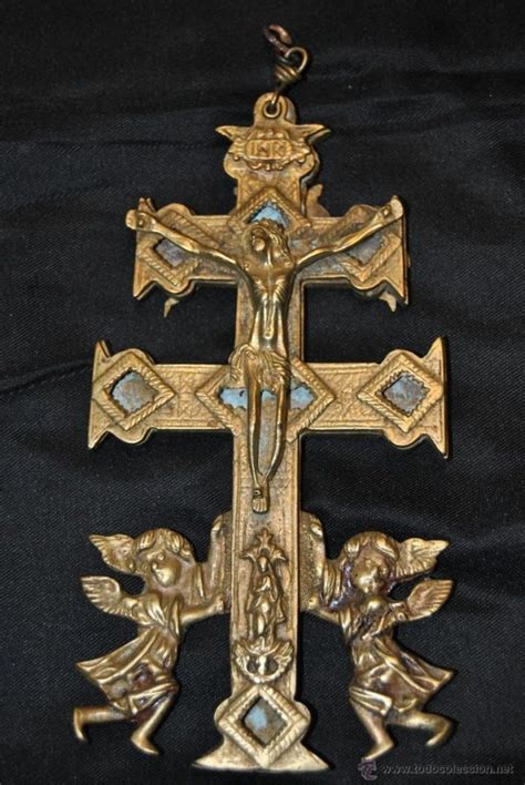 La cruz de caravava amuleto